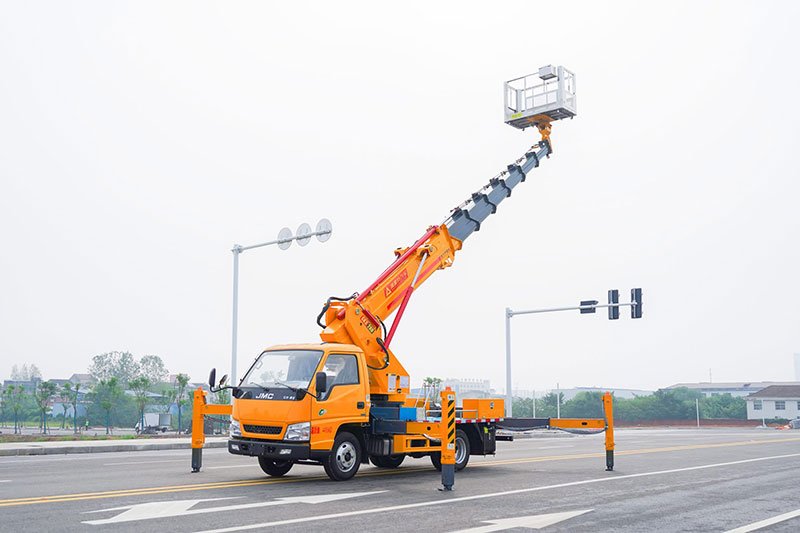 Jmc Mini 4X2 Two Axle 2 3 4 5 Ton Folding Crane Mounted Truck