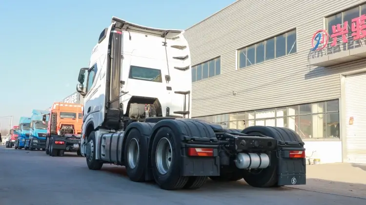 Shacman X6000 6x4 Tractor Head Truck