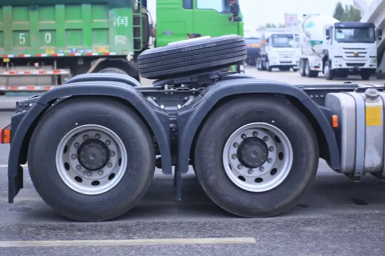 Sitrak Tractor Head Truck 6x4 for Sale